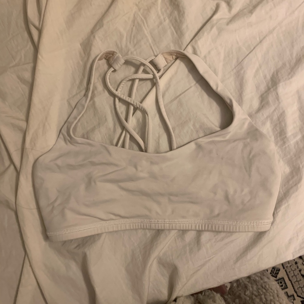 LULULEMON white sports bra